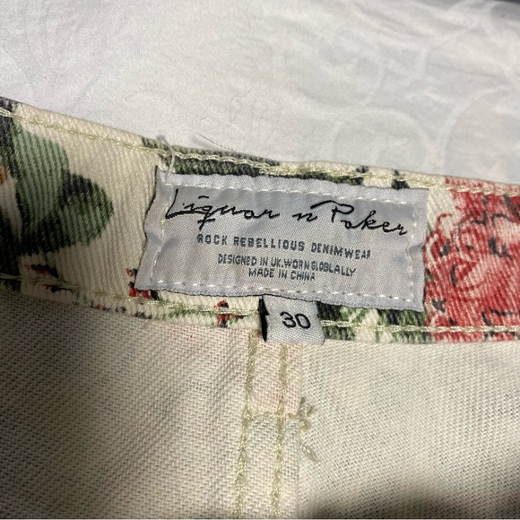 Liquor n Poker 30 Waist Denim Floral Shorts 6in Rock Rebellious 100% Cotton - Picture 9 of 9